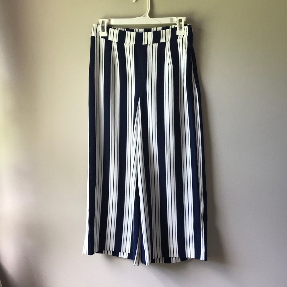 H&M Rayon dress pants  navy blue and white